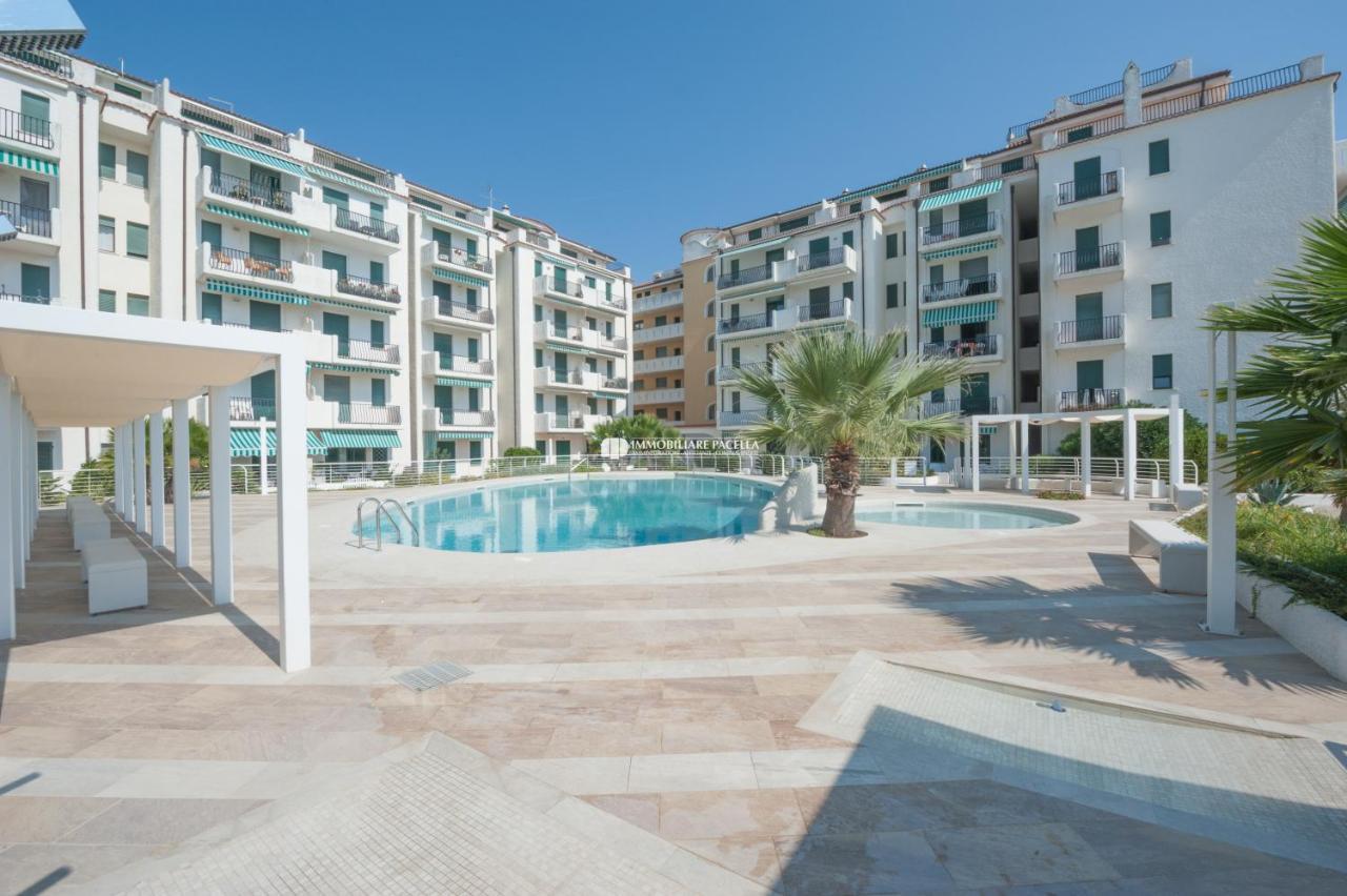 Residence El Palmar Da Colla リド・ディ・イエゾロ エクステリア 写真